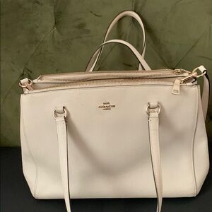 Coach Cream Leather Shoulder Bag with Detachable Strap
